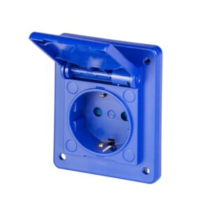 FLUSH-MOUNTING SOCKET 2P+E 16A IP54 GERMAN SHUTTERED 70X87MM